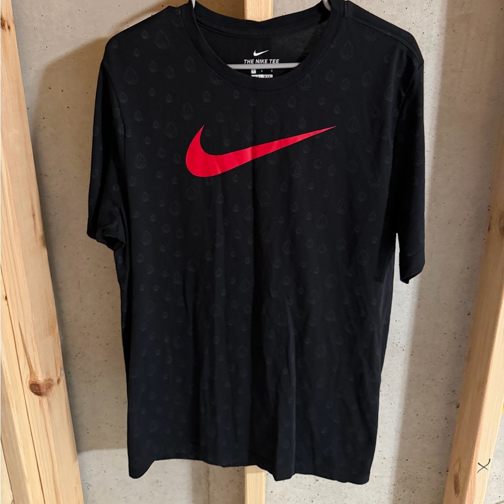 Nike Men’s Dri-Fit Short Sleeve Raindrops Tee Large
